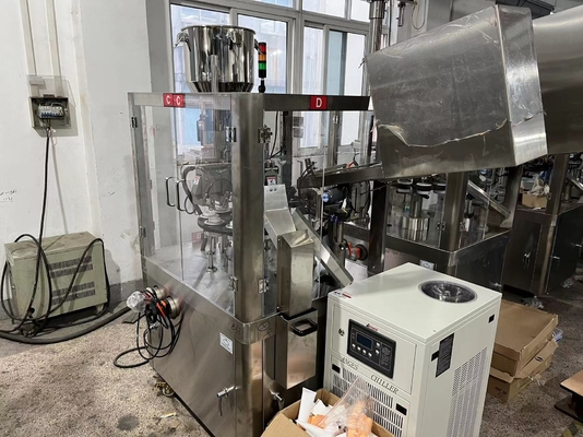 آلة تعبئة وختم أنبوب منظف الوجه للأنابيب الناعمة 3KW 250ml