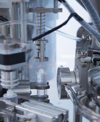 معدات ملء الحقنة العصبية عالية السرعة