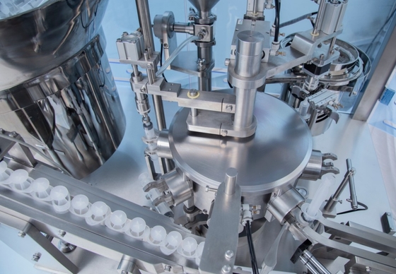 التحكم التلقائي المحقن المملوء مسبقًا Siemens PLC لصناعة مستحضرات التجميل الطبية