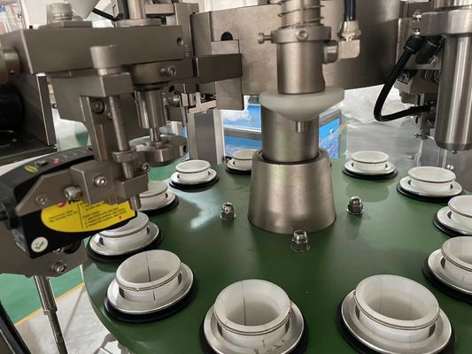 آلة ملء وتغليف أنابيب الألومنيوم الآلية آلة غطاء أنابيب الزيت آلة غطاء الأنابيب المعدنية آلة غطاء الأنابيب