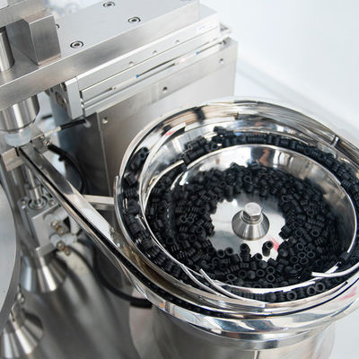 آلة تعبئة الحقن الأوتوماتيكية 10 مل عالية الجودة للتعبئة المعقمة