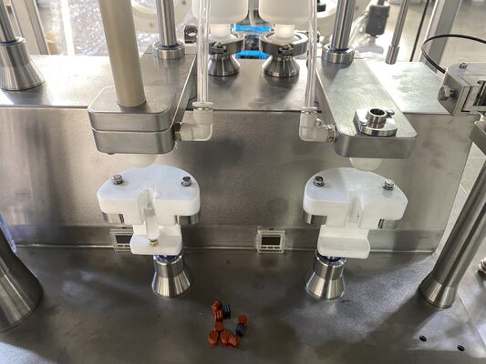 1-10pcs/min آلة ملء المحقن المملوءة مسبقاً