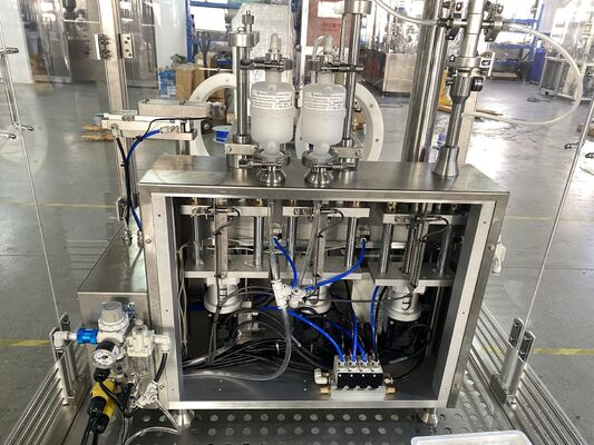 آلة تعبئة الفراغ لإنتاج المحاقن والقوارير بكميات صغيرة