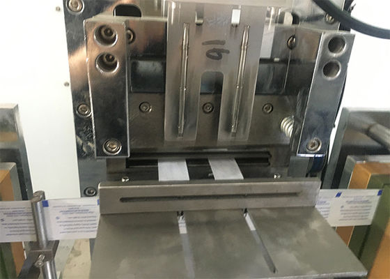 آلة تعبئة المناديل المبللة ذات الوسادة الكحولية 2.8KW PLC