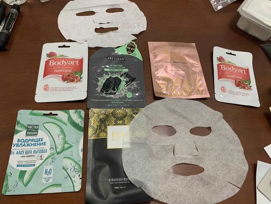 0.6Mpa 200mm 30bags / Min آلة تعبئة قناع الترطيب والتهدئة