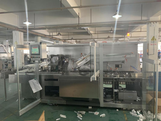 AISI 304 آلة تعبئة العلب الأوتوماتيكية PLC التي تسيطر عليها 120 صندوق / دقيقة